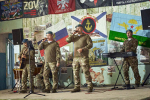 «Доблесть в сердце, музыка в душе»