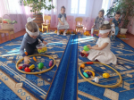 Игровое мероприятие   Приключения с  Витаминкой . .